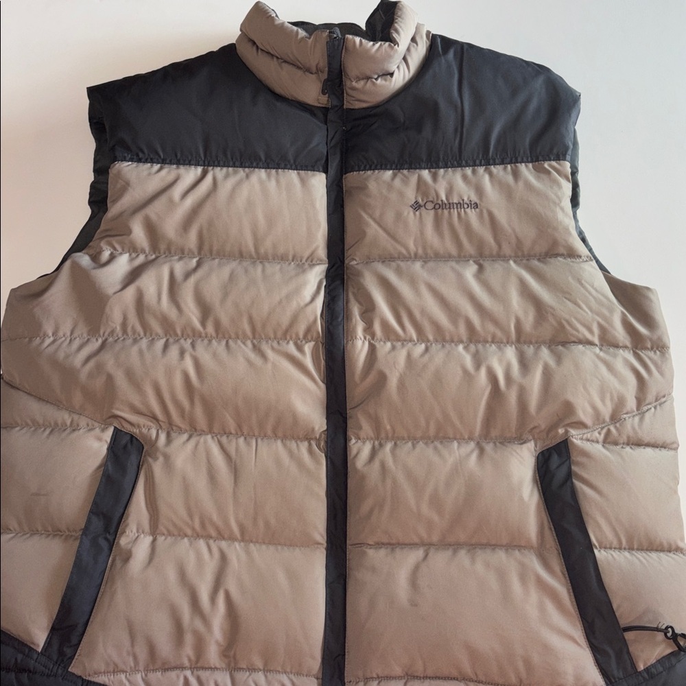 Columbia Pike Lake Puffer Vest Men’s Size XL Athletic Jacket Tan Puffy Vest XL